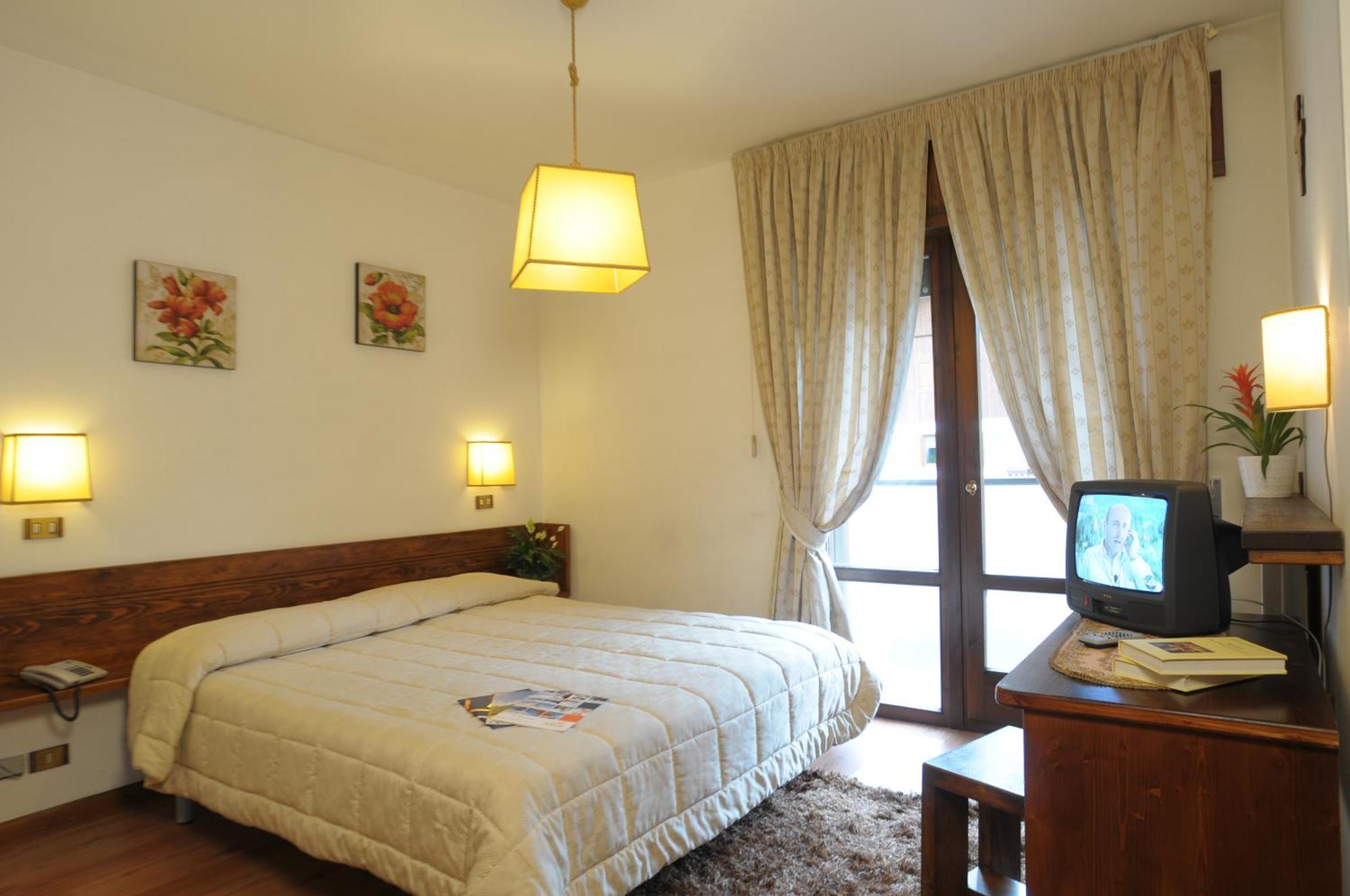 ואל די זולדו Hotel Corona מראה חיצוני תמונה
