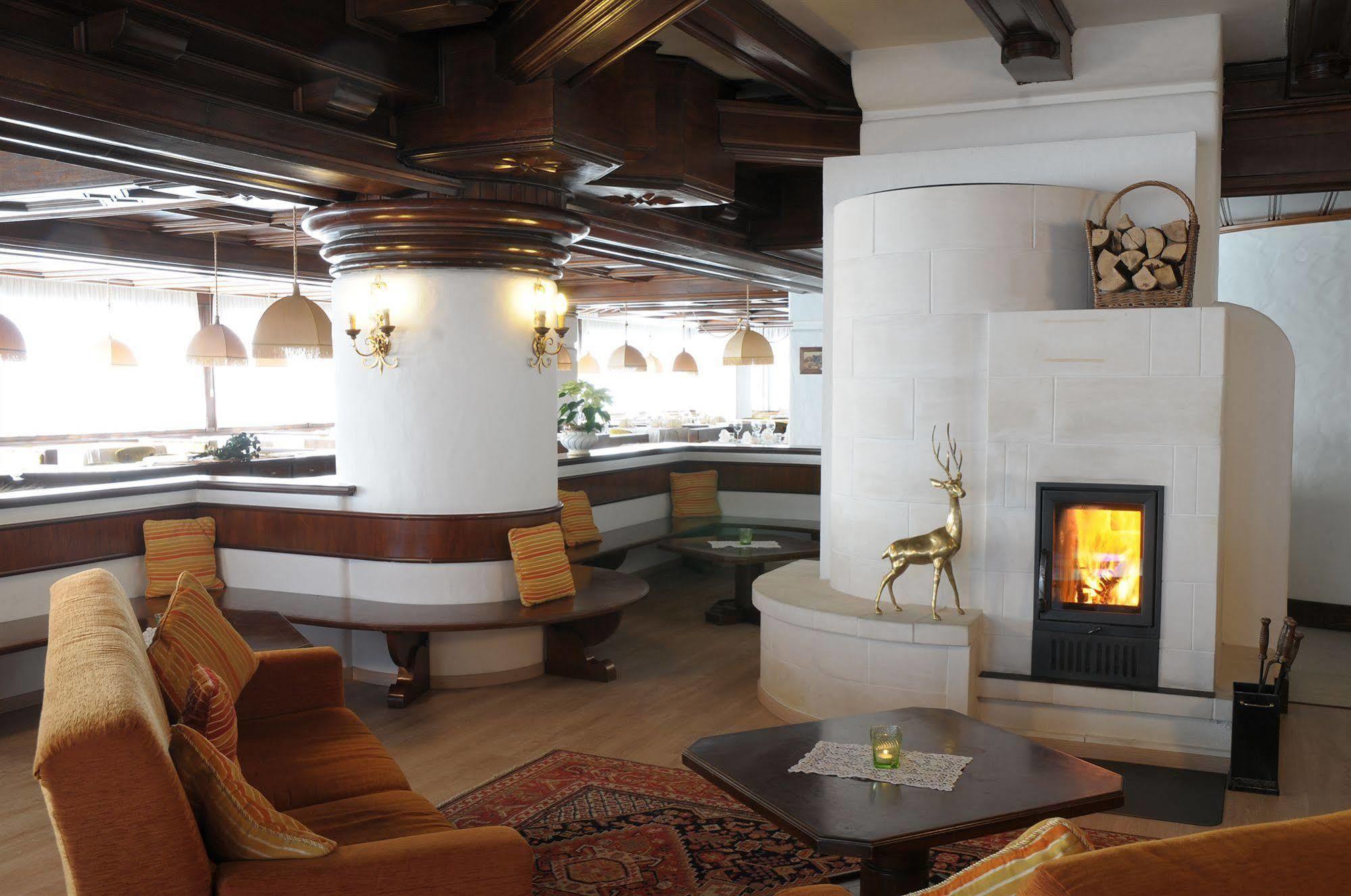 ואל די זולדו Hotel Corona מראה חיצוני תמונה